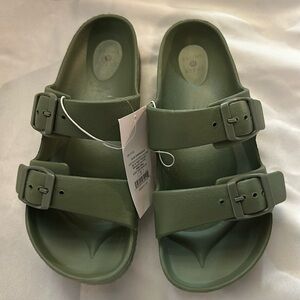 Shade & Shore Green Sandals